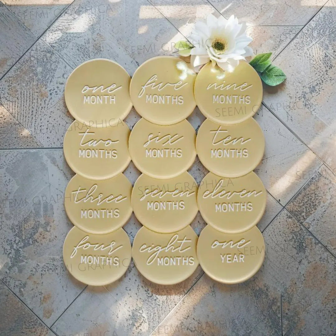 Acrylic Round Disc Baby 6-12 Months Milestone