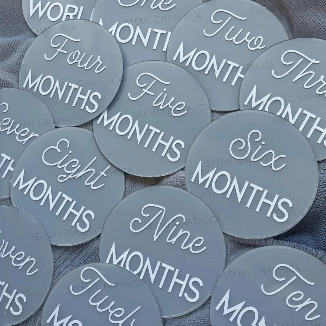 Acrylic Round Disc Baby 6-12 Months Milestone